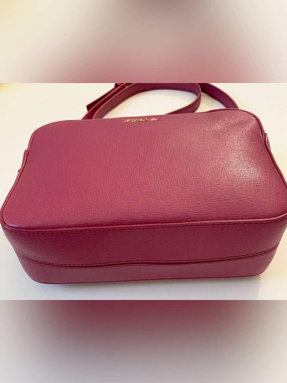 Furla Lilli Crossbody bag and gold-tone hardware ๐. LNC Limited Edition - Picture 5 of 8